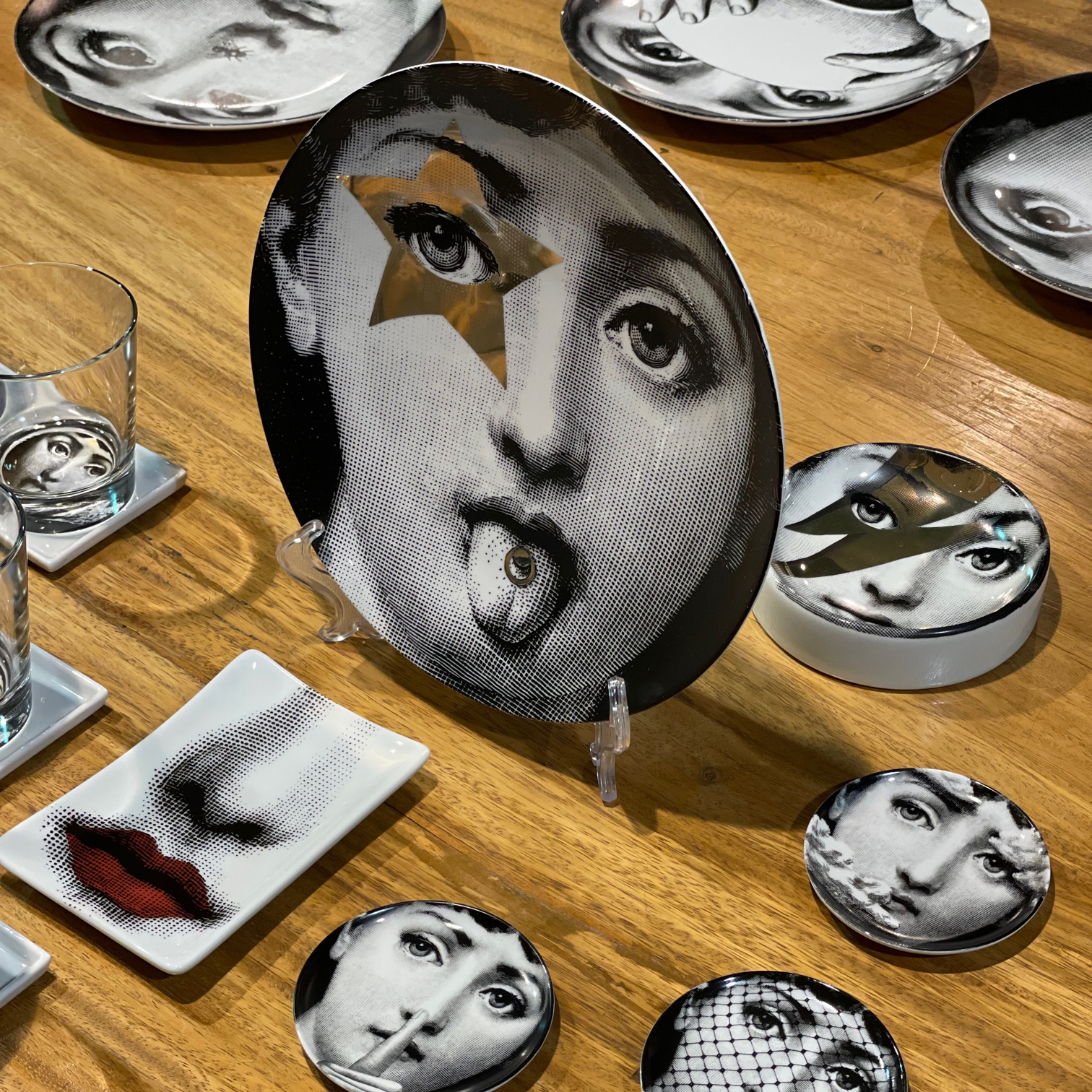 Creatività poliedrica e stile inconfondibile: Cumini presenta Fornasetti